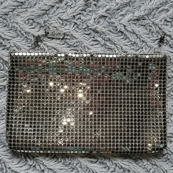 Handbags - Metal mesh clutch